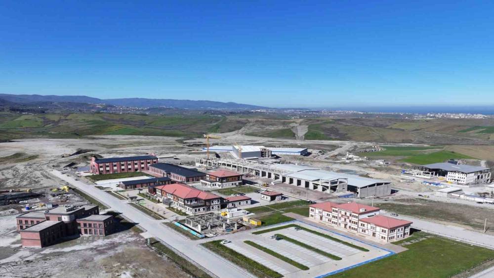 Yalova OSB&rsquo;de enerji altyapısı g&uuml;&ccedil;leniyor
