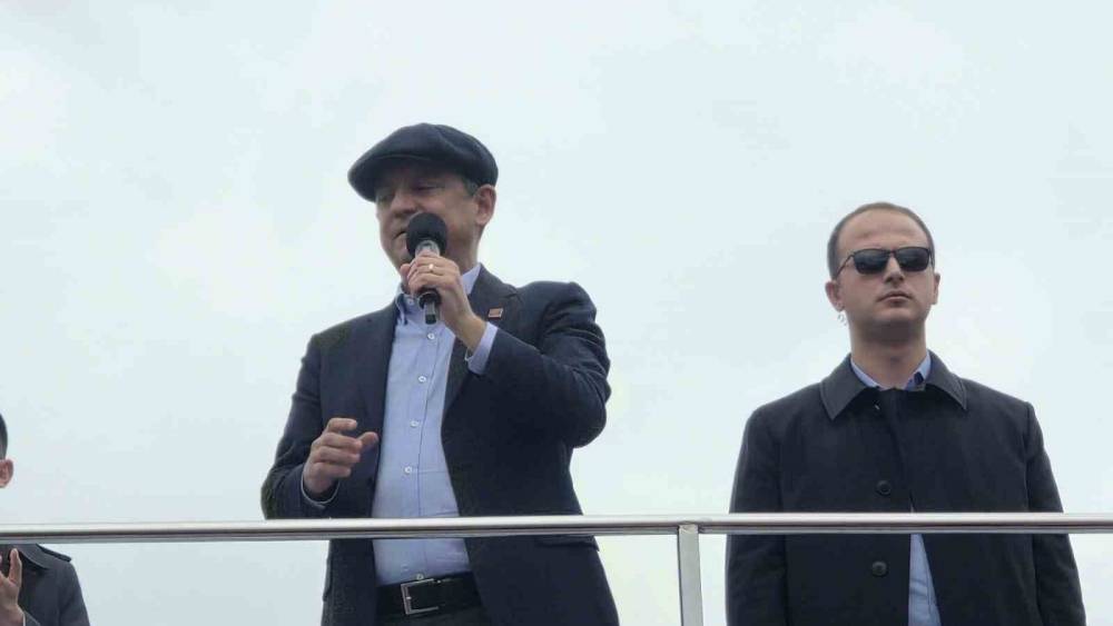 &Ouml;zg&uuml;r &Ouml;zel, K&uuml;tahya&rsquo;da "Millet İradesine Sahip &Ccedil;ıkıyor" mitinginde konuştu
