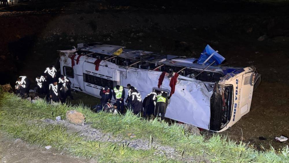 Malatya&rsquo;daki otob&uuml;s kazasında &ouml;lenlerin kimlikleri belli oldu
