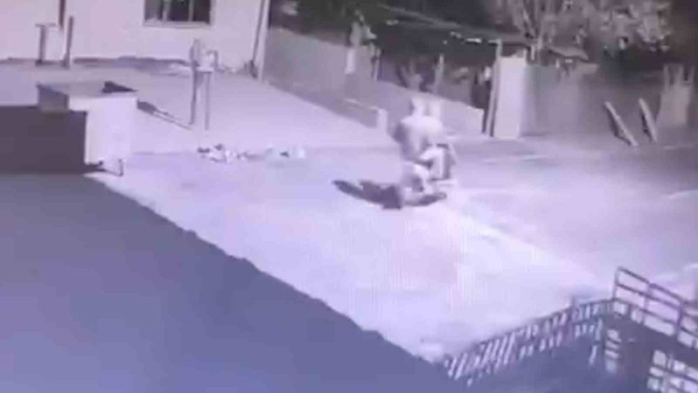 Kapaklı&rsquo;da motosikletli hırsızlar inşaattan kablo &ccedil;aldı
