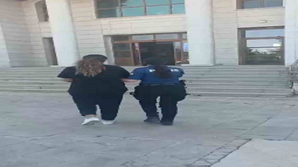 Hatay&rsquo;da hapis cezası ile aranan 2 kişi tutuklandı
