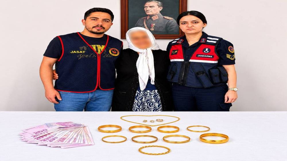 &rsquo;Kamu g&ouml;revlisi&rsquo; yalanıyla yaşlı kadını 1 milyon lira dolandırdı
