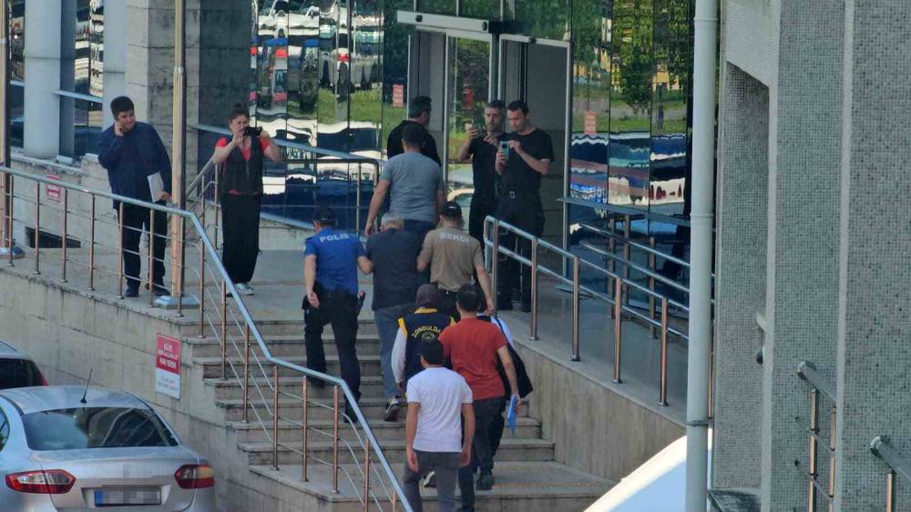 Zonguldak&rsquo;ta evlilik vaadiyle 10 milyon liralık dolandırıcılık ş&uuml;phelileri yakalandı

