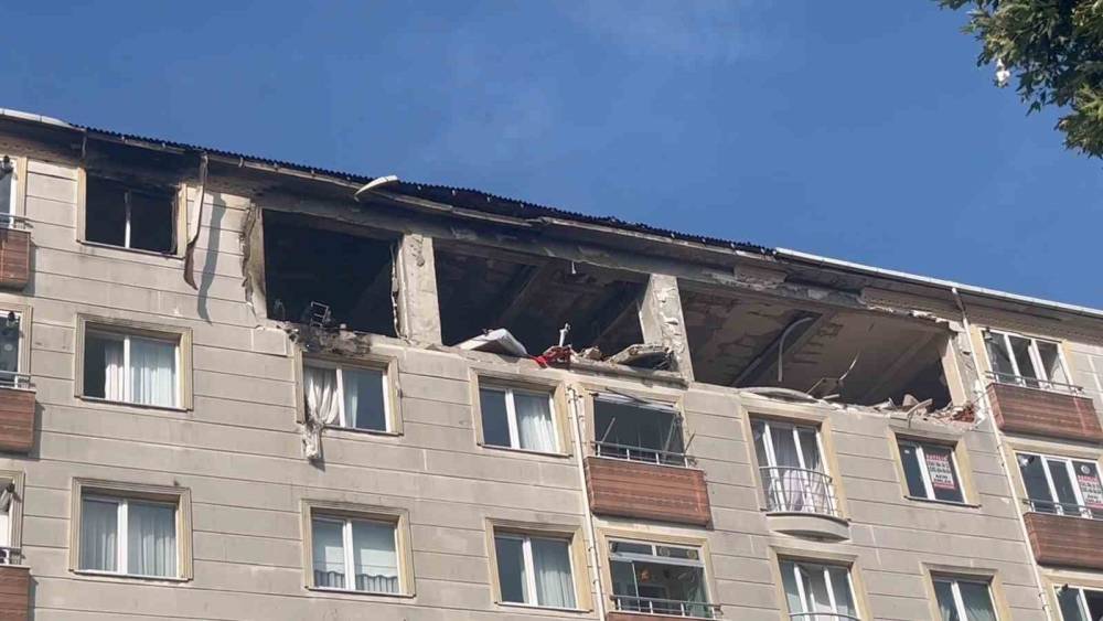 &Ccedil;orlu&rsquo;daki patlamanın izleri g&uuml;n ağarınca ortaya &ccedil;ıktı
