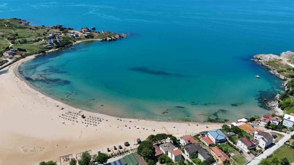 Olumsuz hava şartları nedeniyle Kandıra&rsquo;da deniz yasağı
