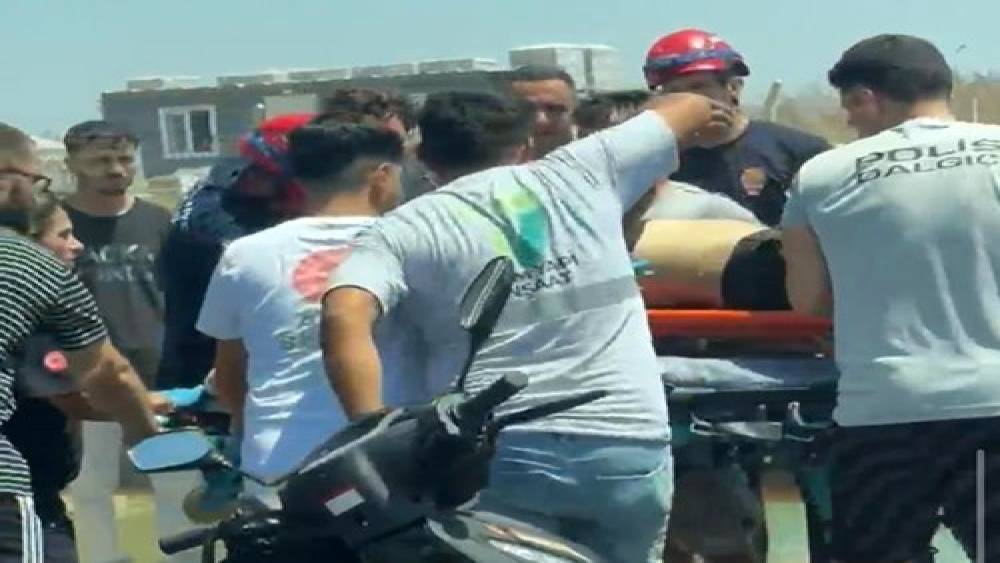 Adana&rsquo;da sulama kanalına d&uuml;şen kişi hastaneye kaldırıldı
