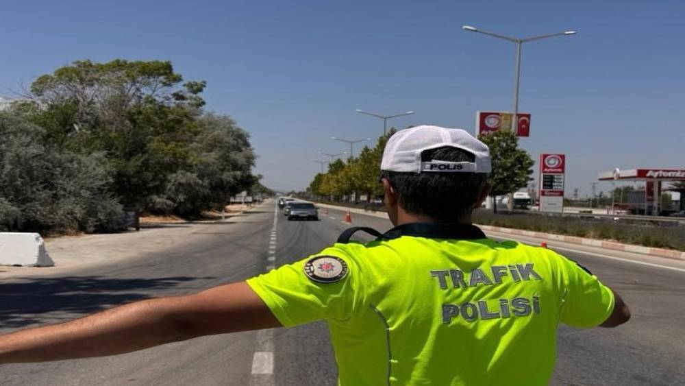 Karaman&rsquo;da polisin yakaladığı 10 kişi tutuklandı
