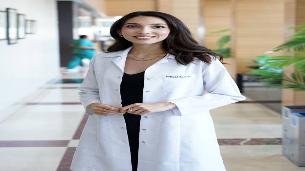 Menopozda g&uuml;&ccedil;l&uuml; kemiklerin sırrı 30&rsquo;lu yaşlarda gizli
