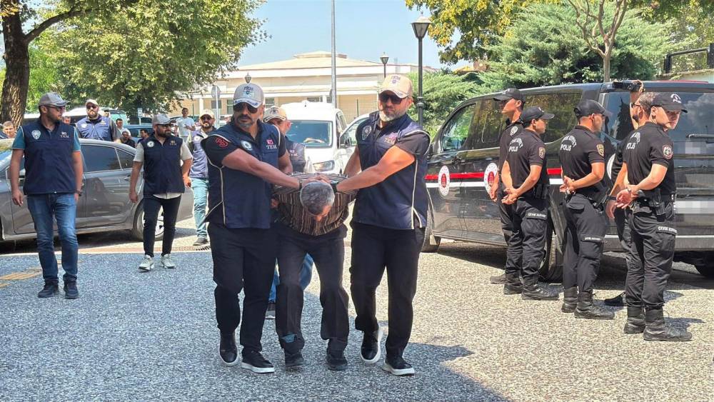 Suikast timindeki Karatepe&rsquo;ye maddi yardımda bulunan 10 ş&uuml;pheli yakalandı
