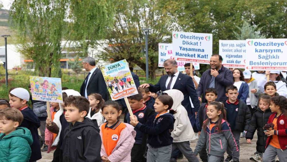 Bayburt&rsquo;ta &lsquo;D&uuml;nya Y&uuml;r&uuml;y&uuml;ş G&uuml;n&uuml;&rsquo; dolayısıyla y&uuml;r&uuml;y&uuml;ş d&uuml;zenlendi
