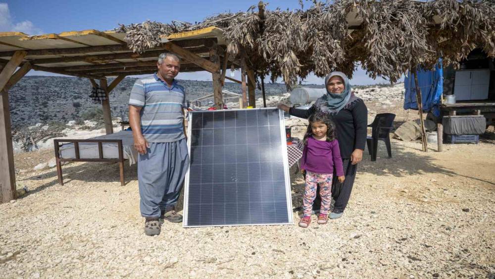 Mersin&rsquo;de &uuml;reticilere g&uuml;neş paneli desteği
