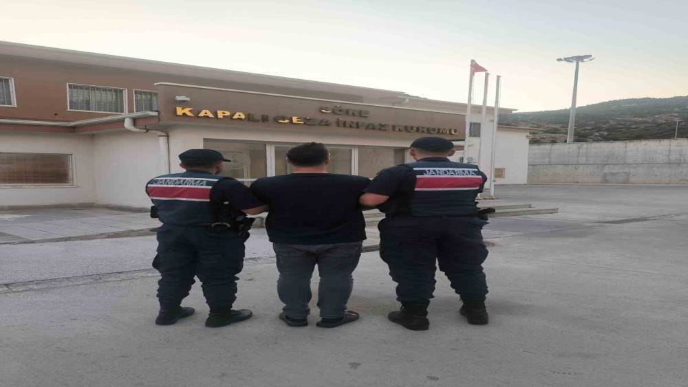 S&ouml;ke&rsquo;de 10 yıl hapis cezasıyla aranan h&uuml;k&uuml;ml&uuml; yakalandı
