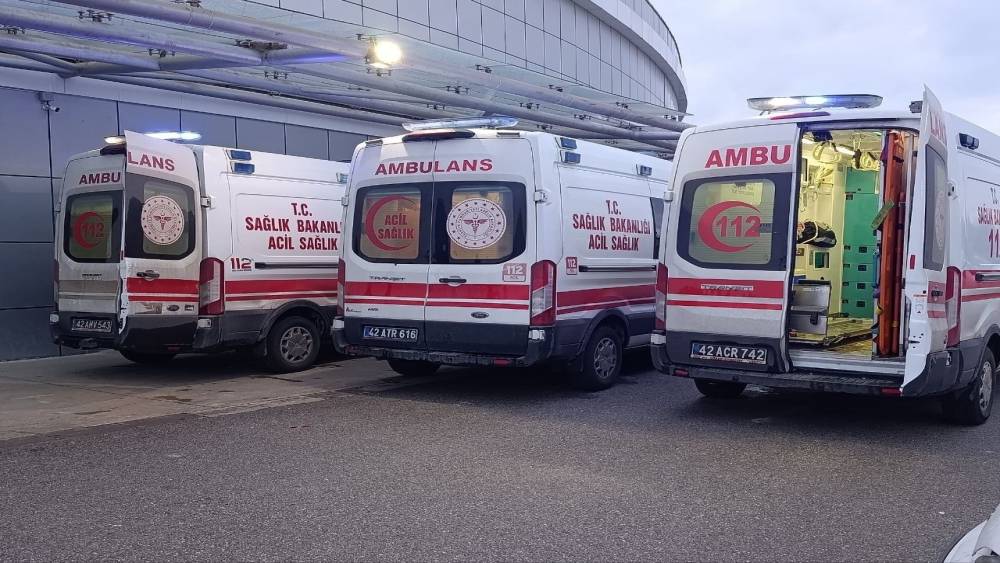 Konya&rsquo;da iki ayrı kazada 6 kişi yaralandı
