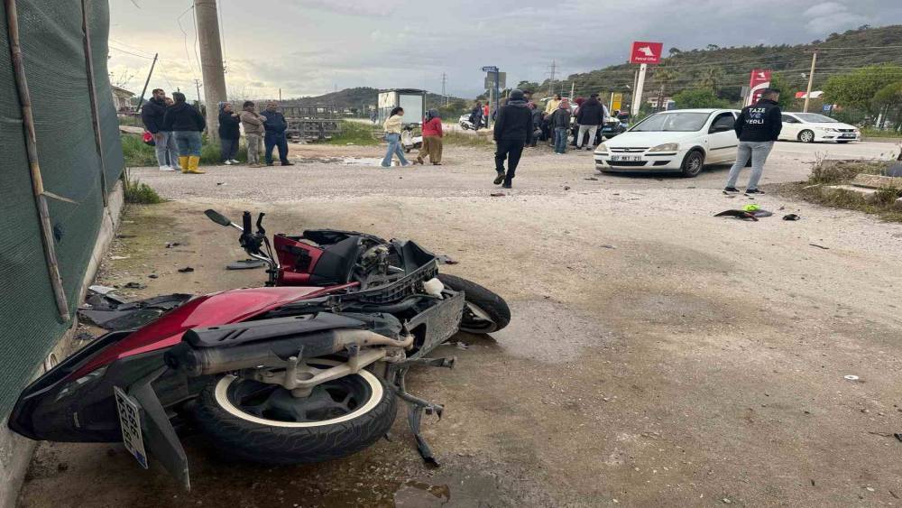 Fethiye&rsquo;de feci kaza: 17 yaşındaki motosiklet s&uuml;r&uuml;c&uuml;s&uuml; kurtarılamadı
