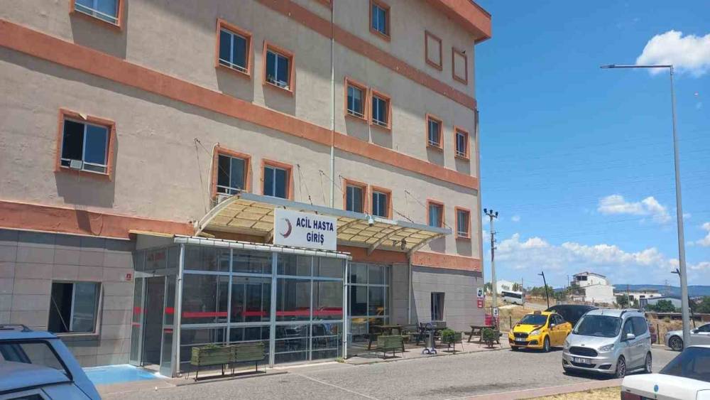 Ezine&rsquo;de hastane tuvaletinde poşet i&ccedil;inde bebek cesedi bulundu
