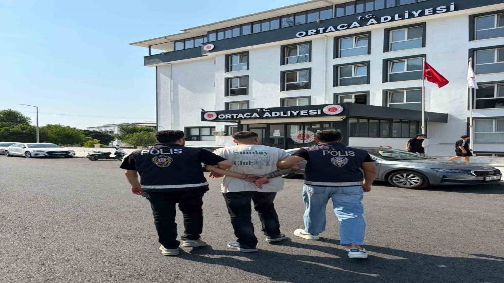 Hollanda&rsquo;dan gelen firari, Dalaman Havalimanı&rsquo;nda yakalandı
