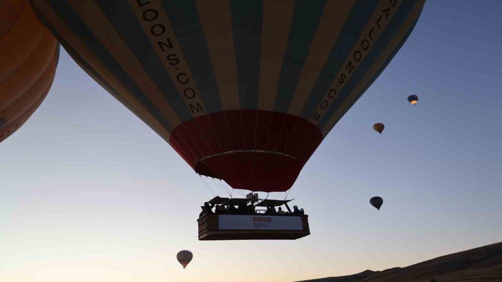 Kapadokya&rsquo;da balonlar rahim ağzı kanserine karşı farkındalık i&ccedil;in havalandı

