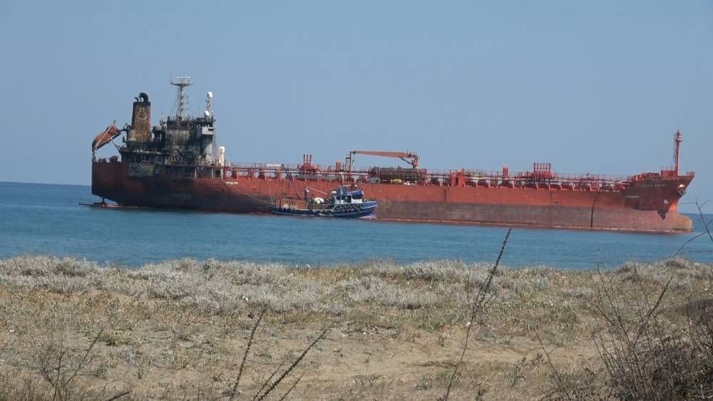 Ala&ccedil;am&rsquo;da karaya oturan gemi i&ccedil;in kurtarma &ccedil;alışması başlatıldı
