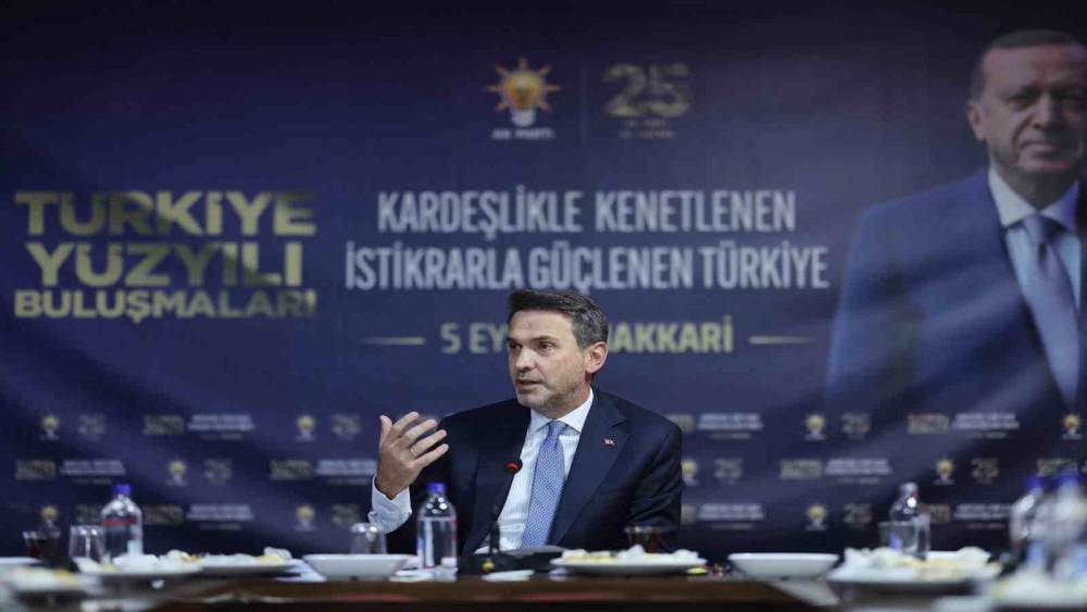 Bakan Bayraktar: "Ter&ouml;rs&uuml;z T&uuml;rkiye, b&ouml;lgedeki b&uuml;t&uuml;n illerimizi adeta yıldız gibi parlatacak"
