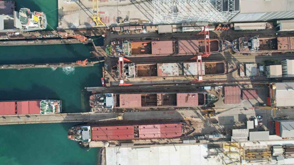 Yalova&rsquo;dan 9 ayda 899 milyon dolarlık ihracat
