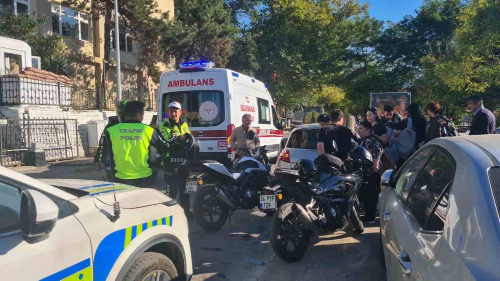 Zonguldak&rsquo;ta motosiklet kazası: 17 yaşındaki s&uuml;r&uuml;c&uuml; ağır yaralandı
