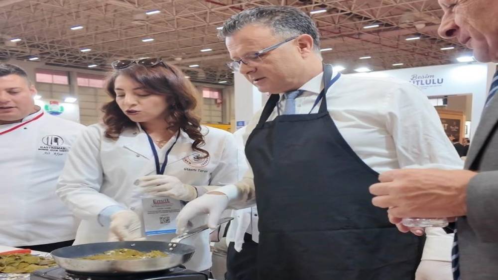 Başkan &ouml;nl&uuml;k giydi, Alaşehir&rsquo;i EMITT&rsquo;te tanıttı
