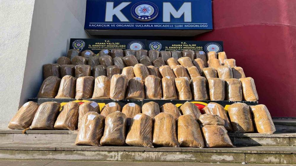 Adana&rsquo;da 1 ton ka&ccedil;ak t&uuml;t&uuml;n ele ge&ccedil;irildi
