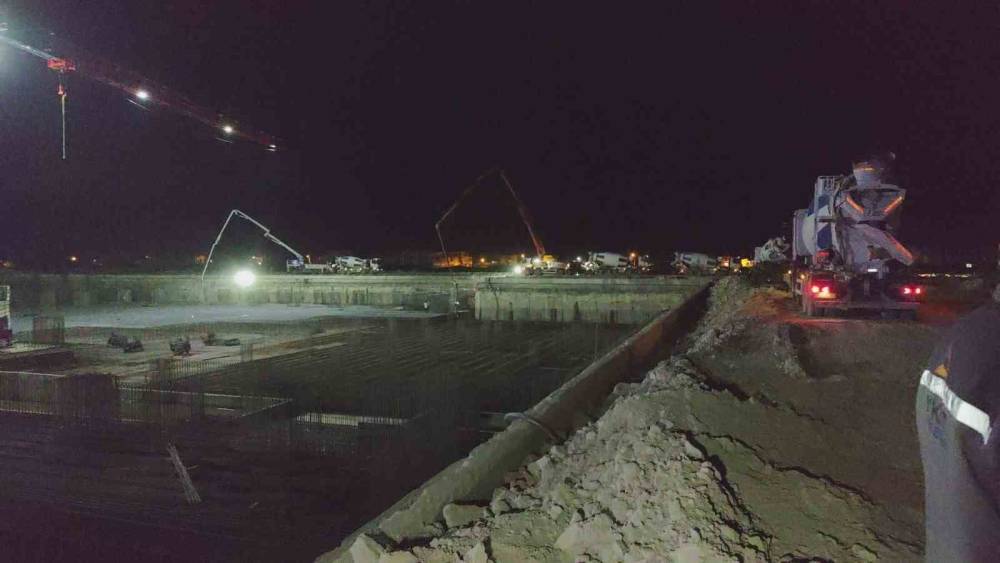 İnşaatta yaklaşık 7 metre y&uuml;kseklikten d&uuml;şen iş&ccedil;i yaralandı
