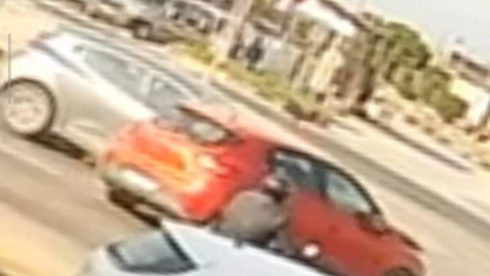 Turgutlu&rsquo;da 3 kişinin yaralandığı kaza anı kamerada
