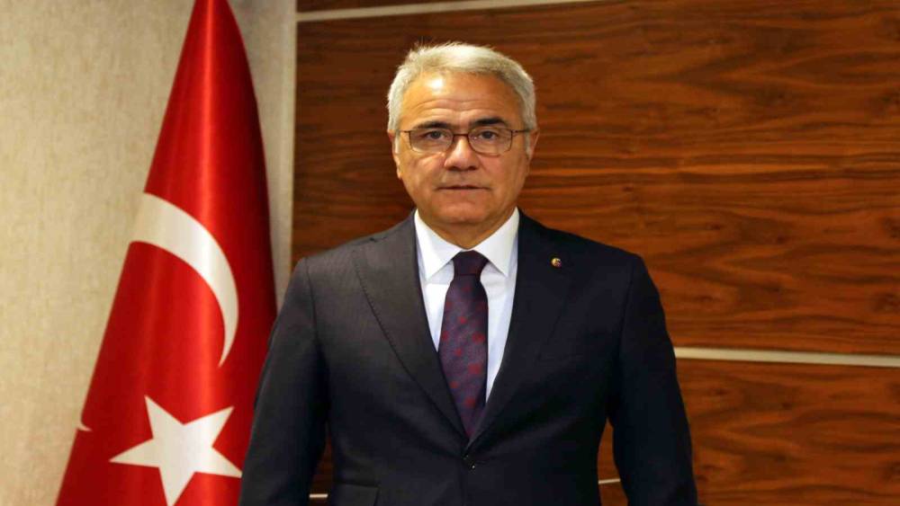 STSO Başkanı &Ouml;zdemir: "Sivas&rsquo;ta &uuml;retilen &uuml;r&uuml;nler AB &uuml;r&uuml;n&uuml; etiketiyle d&uuml;nya pazarına a&ccedil;ılabilir"
