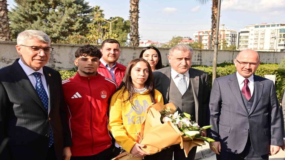 Gen&ccedil;lik ve Spor Bakanı Bak: "12 milyona yakın gencimize y&uuml;zme &ouml;ğrettik"
