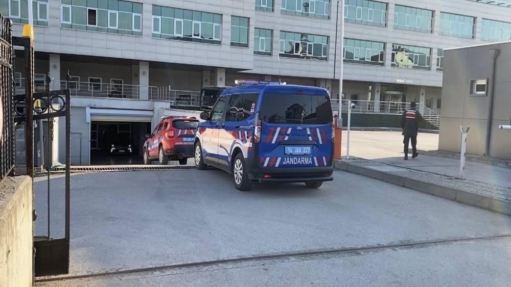 Bolu Belediyesi soruşturmasında serbest bırakılan 3 kişi savcının itirazı &uuml;zerine tutuklandı
