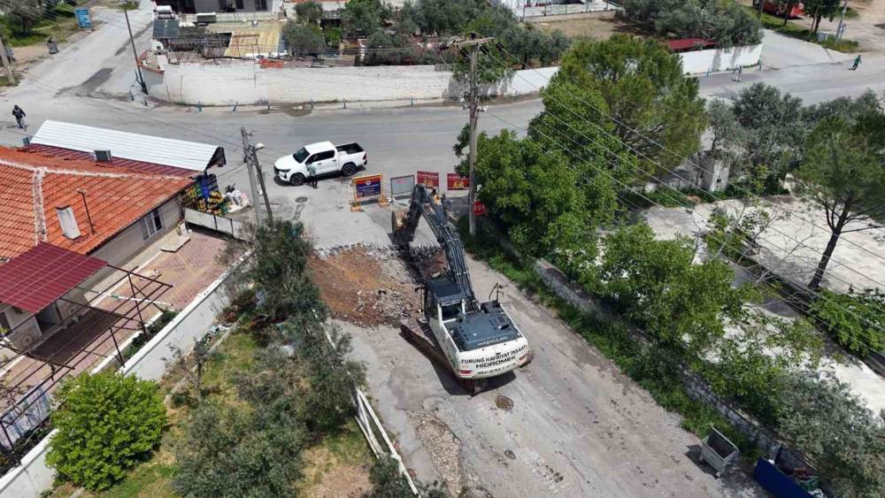 D&uuml;ğerek&rsquo;te yol &ccedil;alışmaları başladı
