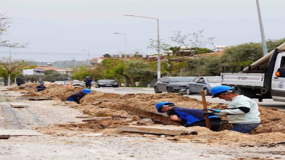 Milas&rsquo;ta &ouml;mr&uuml;n&uuml; tamamlayan su isale hatları değiştiriliyor
