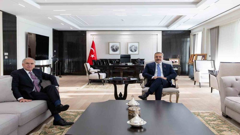 Bakan Fidan, BM Genel Sekreterinin Ortadoğu&rsquo;daki &Ccedil;atışma ve Sonu&ccedil;ları Konusunda Şahsi Temsilcisi Arnault&rsquo;u kabul etti

