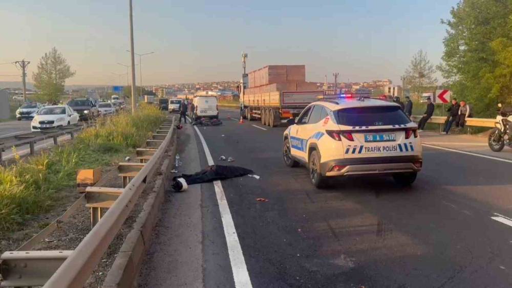 Tekirdağ&rsquo;da motosiklet kazası: 17 yaşındaki gen&ccedil; kız hayatını kaybetti
