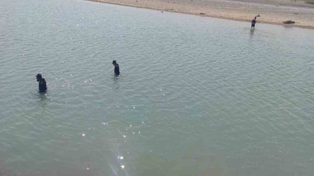 Diyarbakır&rsquo;da kayıp şahsı arama &ccedil;alışmaları &uuml;&ccedil;&uuml;nc&uuml; g&uuml;n&uuml;nde
