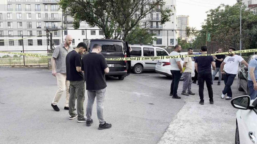 Kartal&rsquo;da metruk gecekonduda kadın cesedi bulundu
