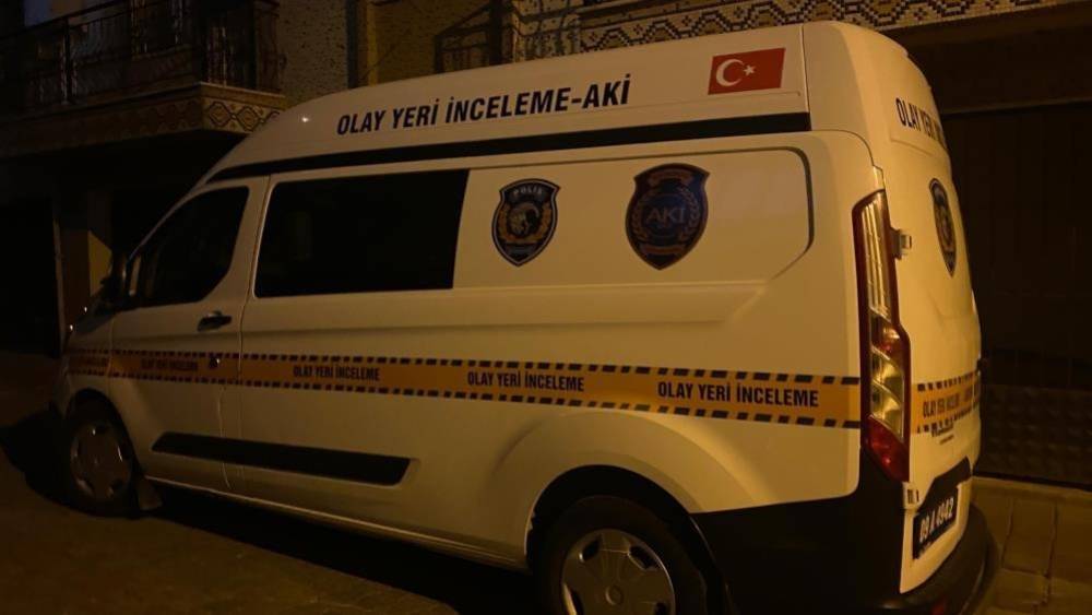 Komşuları ş&uuml;phesinde haklı &ccedil;ıktı, evinde &ouml;l&uuml; bulundu
