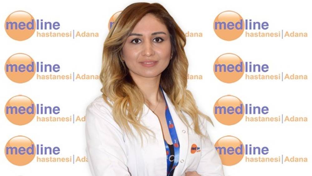Dr. &Ouml;zbek: "Aileler &ccedil;ocuklarına susamalarını beklemeden d&uuml;zenli aralıklarla su i&ccedil;irmeli"
