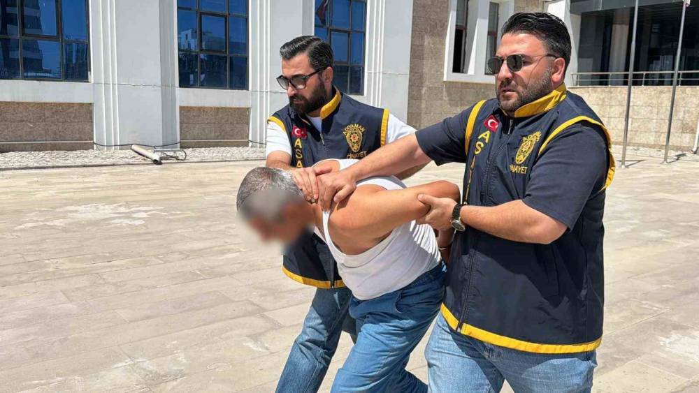 Cinayet zanlısı adliyeye sevk edildi
