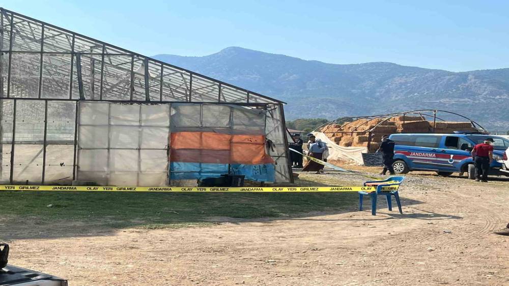 Seydikemer&rsquo;de 4 g&uuml;nd&uuml;r kayıp şahıs serada &ouml;l&uuml; bulundu
