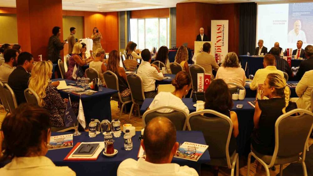 "Ekonomiye Y&ouml;n Verenler Zirvesi" iş d&uuml;nyasının &ouml;nde gelen isimlerini Bodrum&rsquo;da bir araya getirdi
