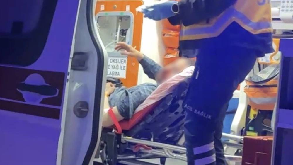 Kadının &ccedil;ığlık atması &uuml;zerine, vatandaşlar şahsı etkisiz hale getirildi
