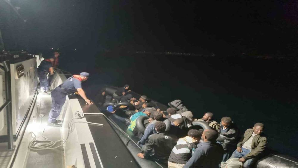 Didim&rsquo;de 32 d&uuml;zensiz g&ouml;&ccedil;men yakalandı
