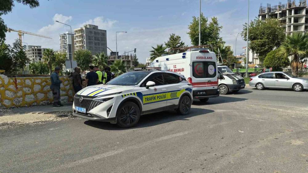 Adıyaman&rsquo;da motosiklet devrildi: 1 yaralı
