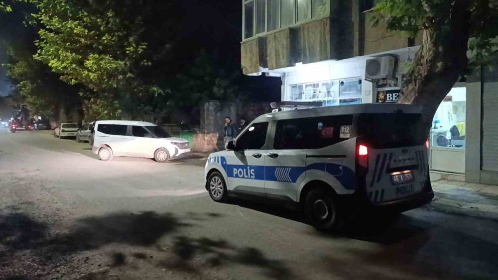 Selam s&ouml;yleyip vurduktan sonra 75 bin lirasını gasp ettiler
