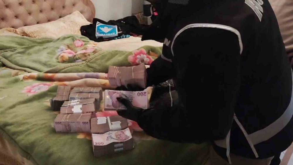 Ağrı ve Iğdır&rsquo;da tefecilik operasyonu: 19 g&ouml;zaltı
