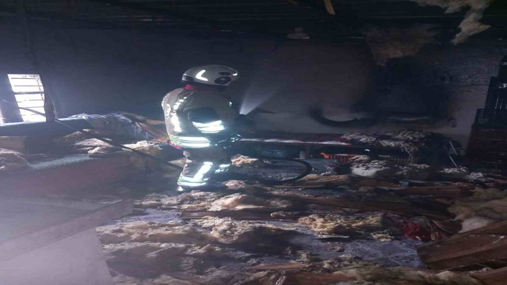 Belen&rsquo;de yanan ev kullanılmaz hale geldi
