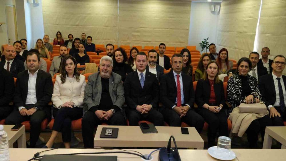 S&uuml;rd&uuml;r&uuml;lebilir geleceğin yol haritası masaya yatırıldı
